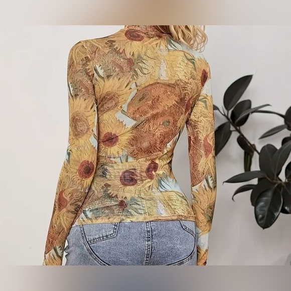 Floral Long Sleeve Women's Top - Picture 3 of 5